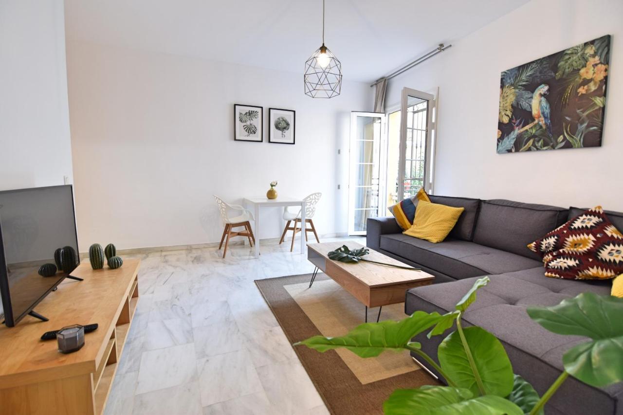 Apartamentos Tribuna Málaga Extérieur photo