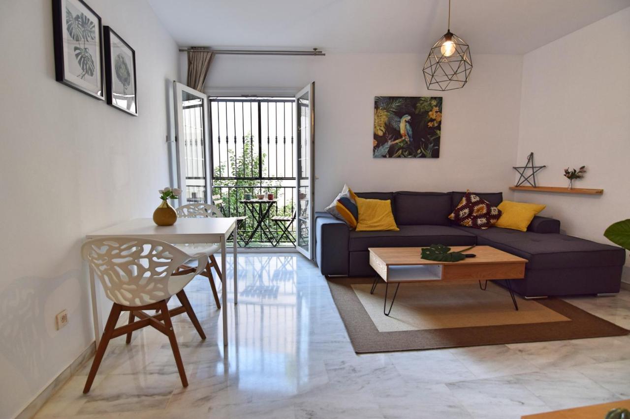 Apartamentos Tribuna Málaga Extérieur photo