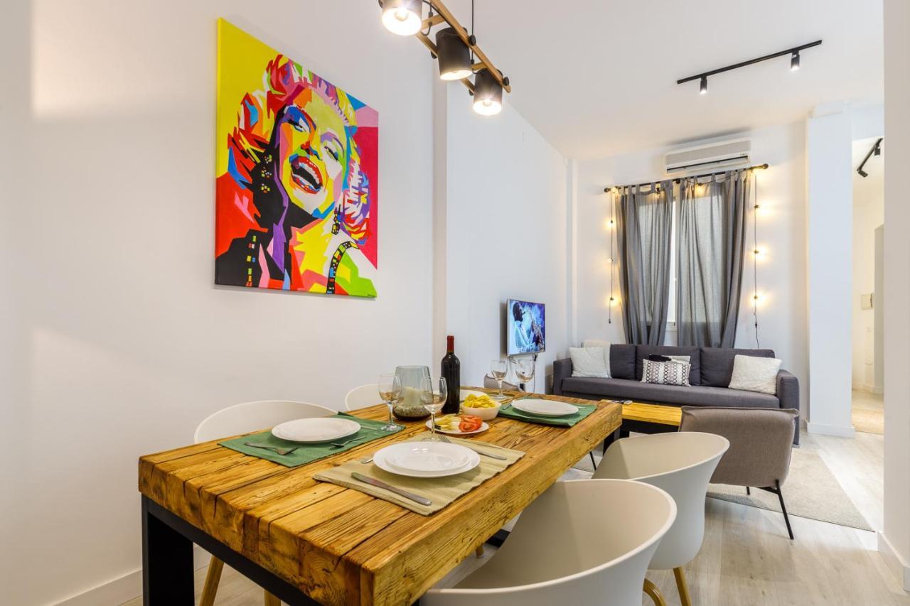 Apartamentos Tribuna Málaga Extérieur photo